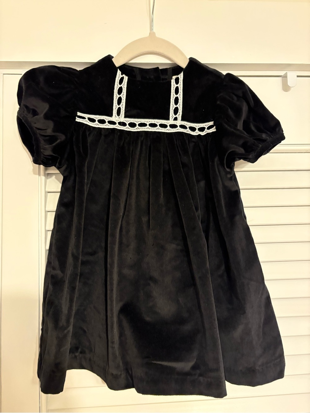 The Beaufort bonnet company Black Velvet Dress with White Trim. Size 18-24 m